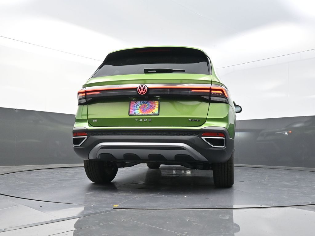 2025 Volkswagen Taos SE photo 23