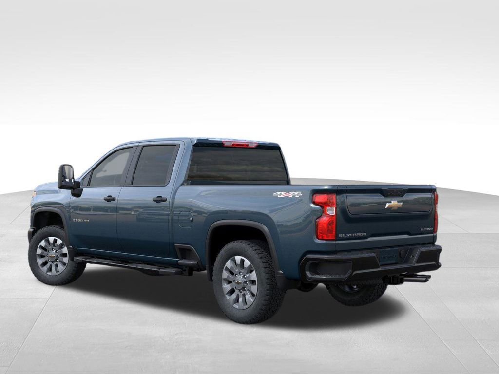 2026 Chevrolet Silverado 2500HD Custom photo 3
