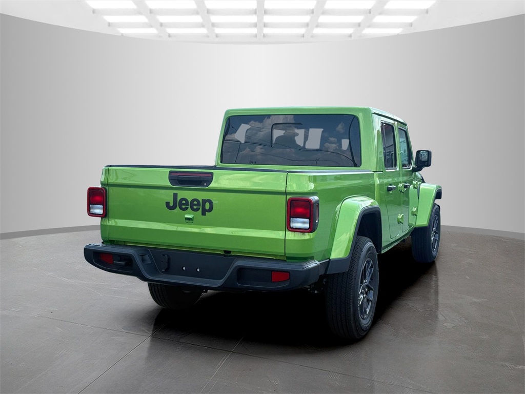 2025 Jeep Gladiator Sport S photo 2