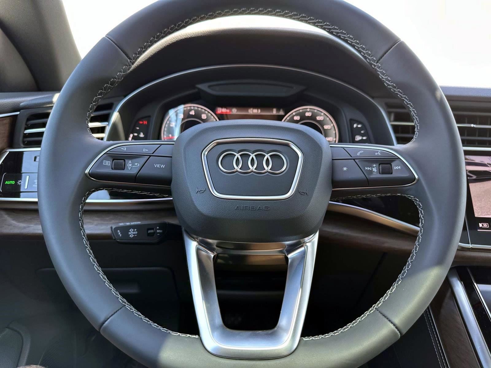 2026 Audi Q8 line Premium Plus photo 25