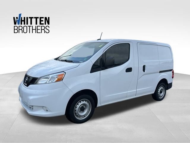 2021 Nissan NV200 S's photo