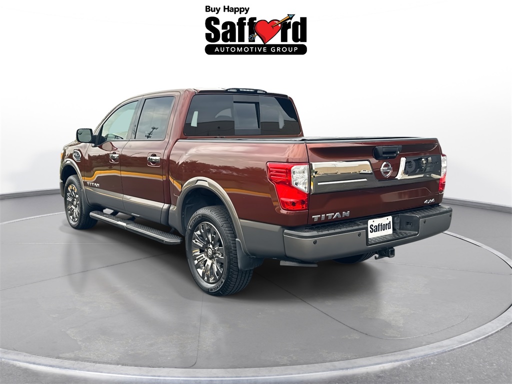 2017 Nissan Titan Platinum Reserve photo 2