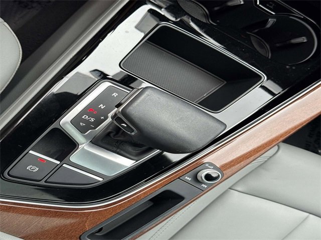 2022 Audi A4 40 Premium photo 19