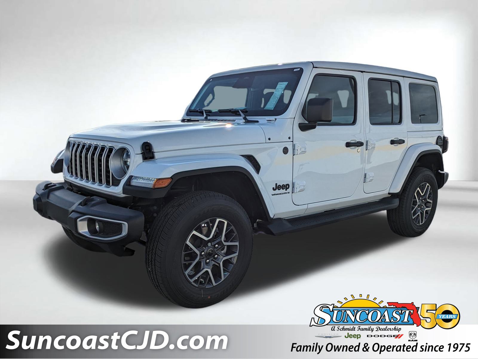2026 Jeep Wrangler 4-Door Sahara's photo