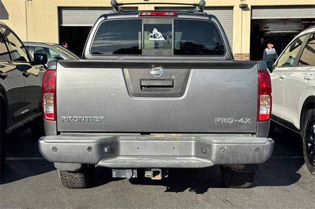 2020 Nissan Frontier PRO-4X photo 3