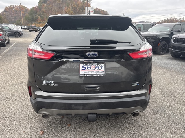 2019 Ford Edge SEL photo 3