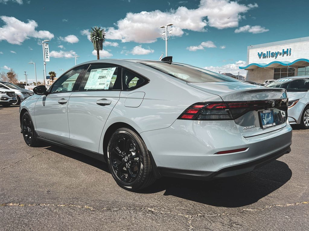 2025 Honda Accord SE photo 11
