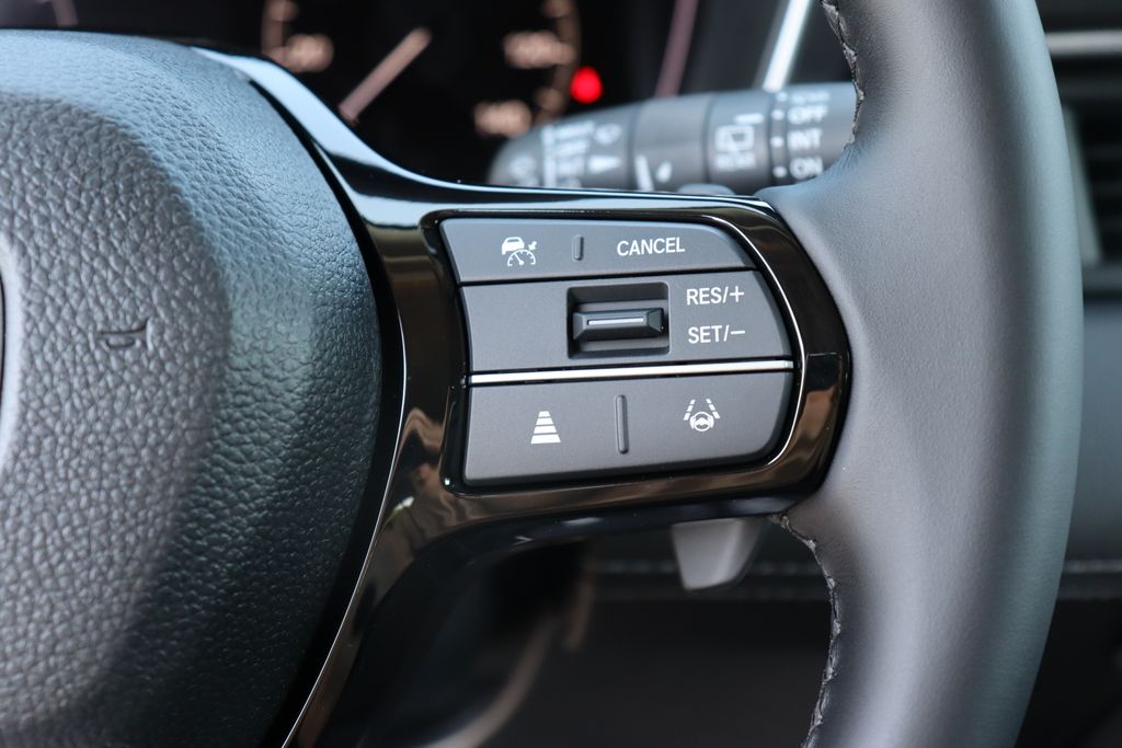 2025 Honda Pilot Touring photo 32