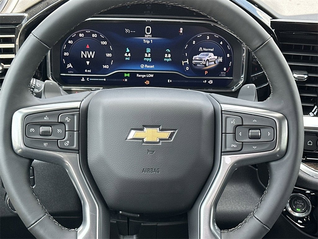 2025 Chevrolet Silverado 1500 LT photo 16
