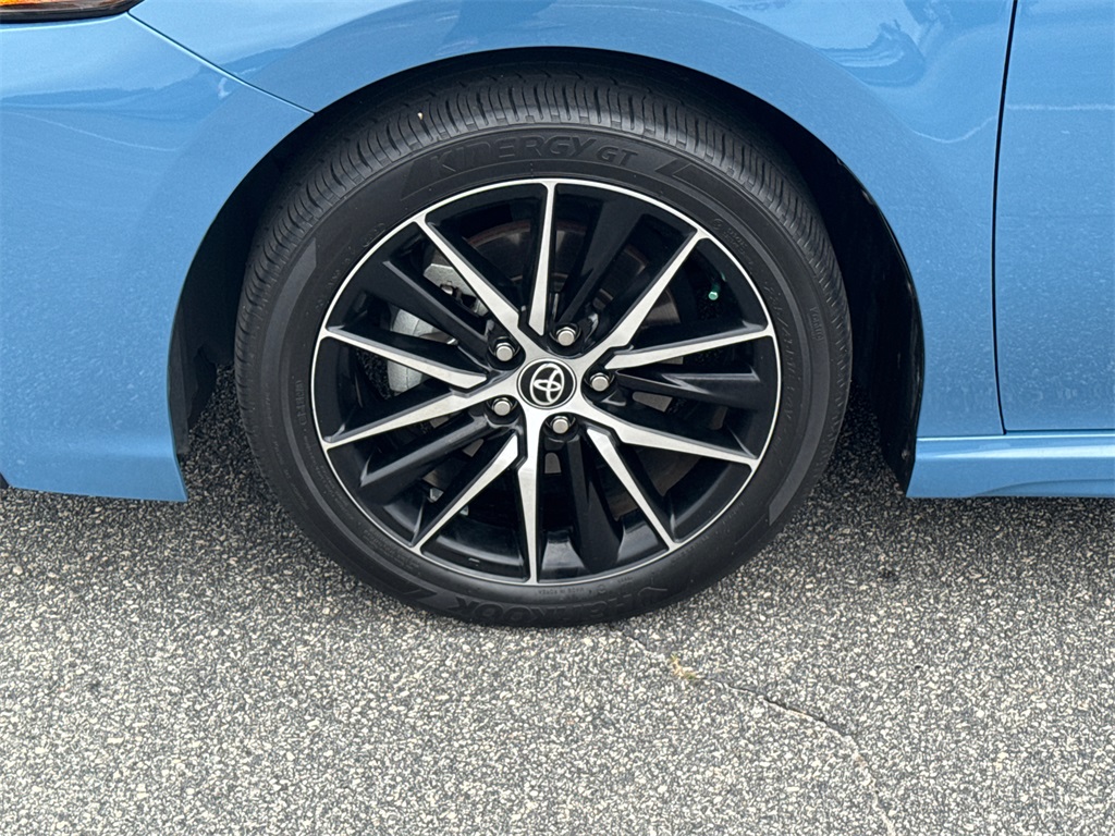2023 Toyota Camry SE photo 11