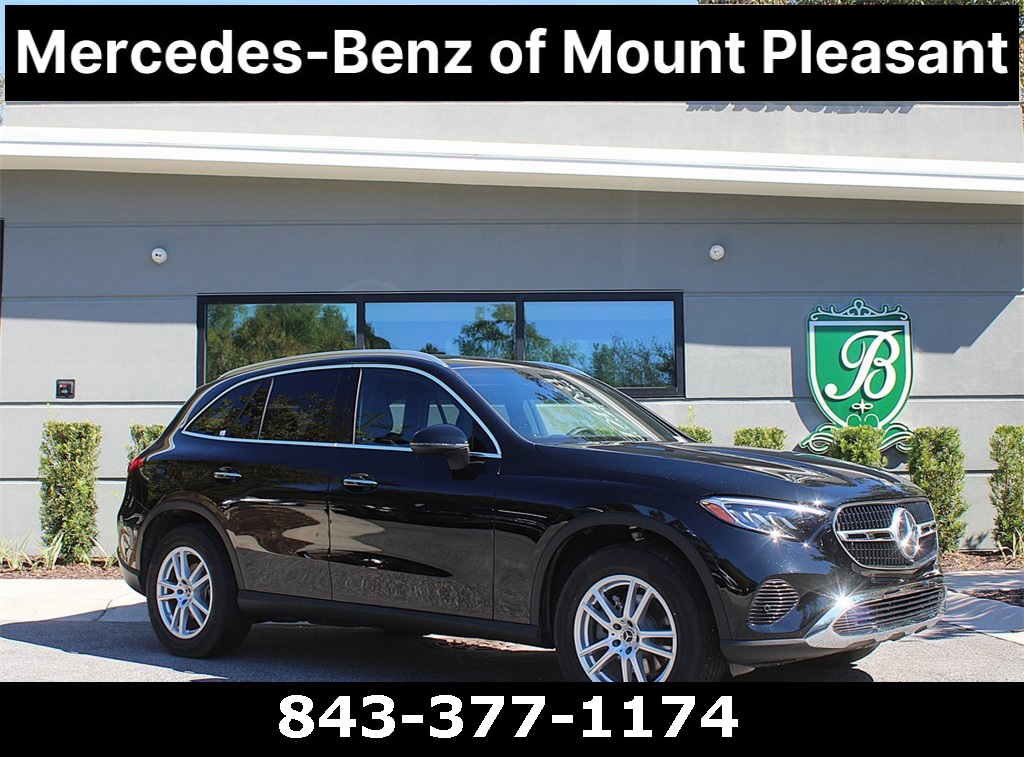 2025 Mercedes-Benz GLC Base's photo