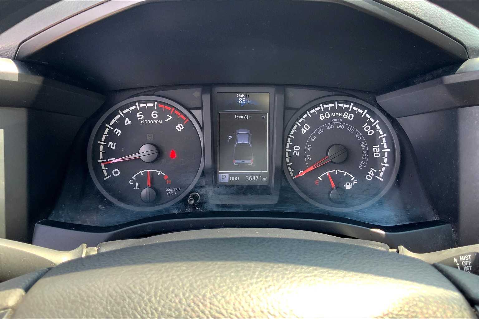2023 Toyota Tacoma SR 4x4 photo 23