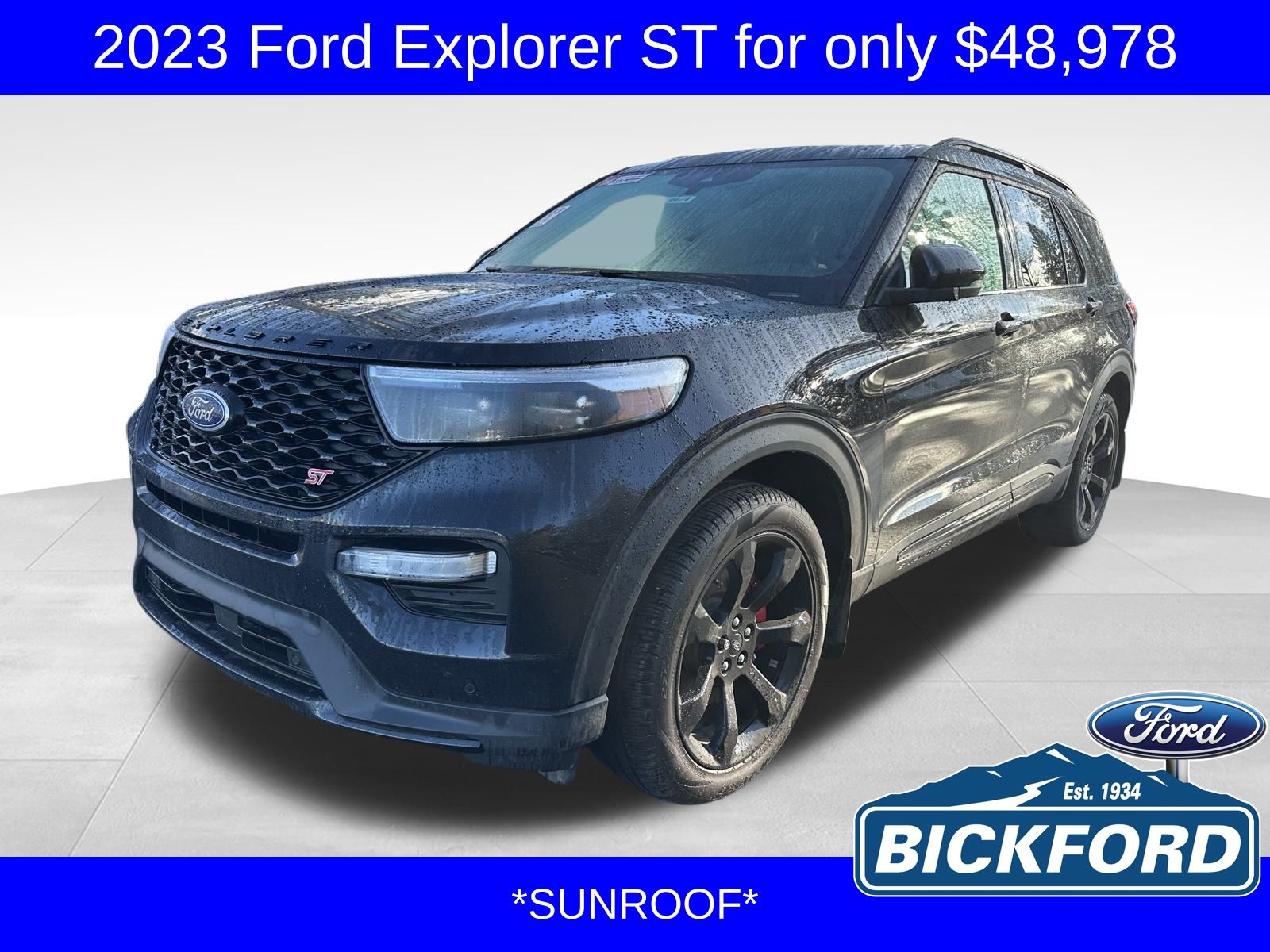 2023 Ford Explorer ST's photo