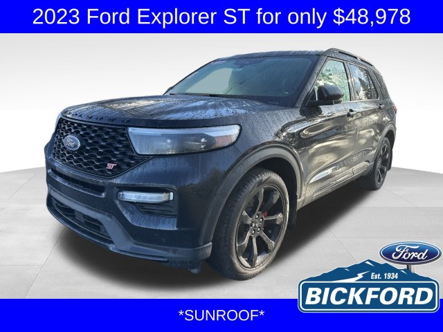 2023 Ford Explorer ST's photo
