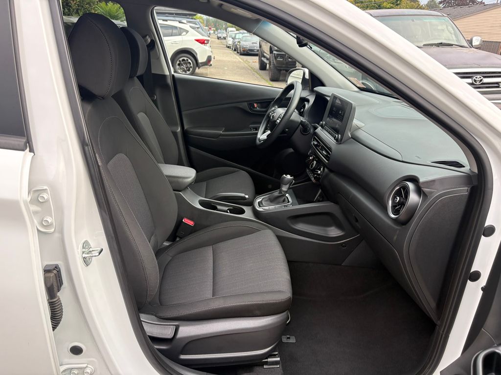 2023 Hyundai Kona SEL photo 22