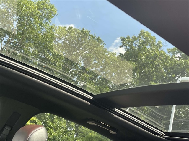2021 Ford Edge Titanium photo 13