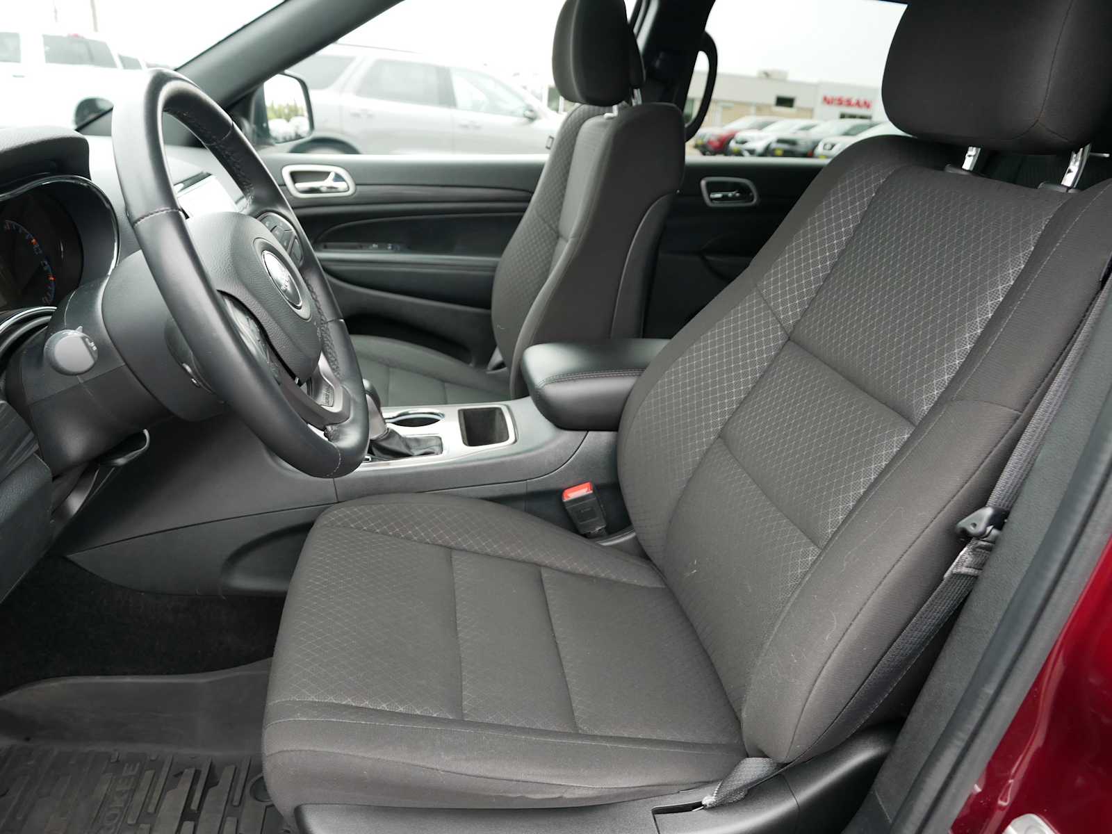2022 Jeep Cherokee Laredo photo 10