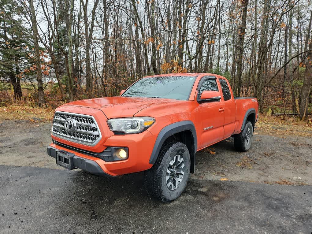2016 Toyota Tacoma TRD Off Road's photo