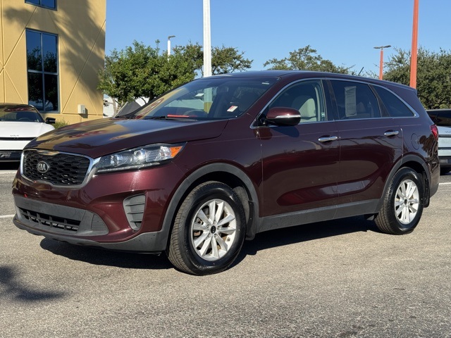 2020 Kia Sorento LX photo 2