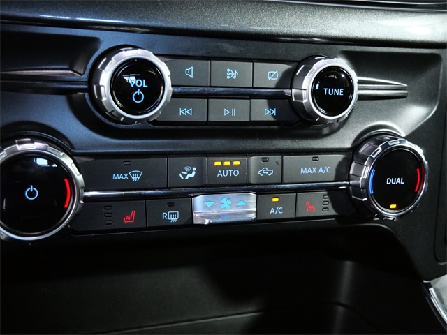 2022 Ford F-150 XLT photo 22