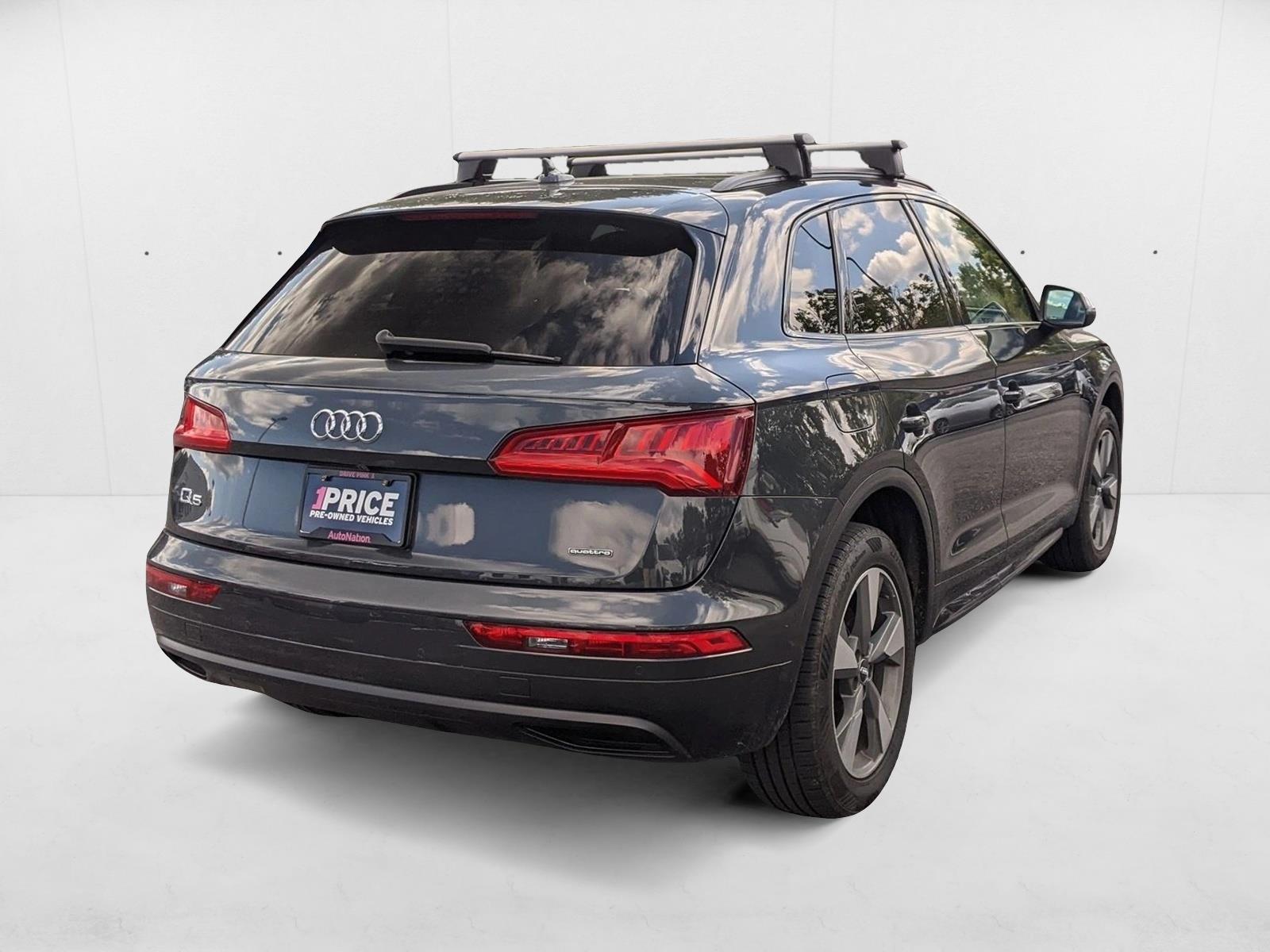 2020 Audi Q5 Premium 45 TFSI photo 2