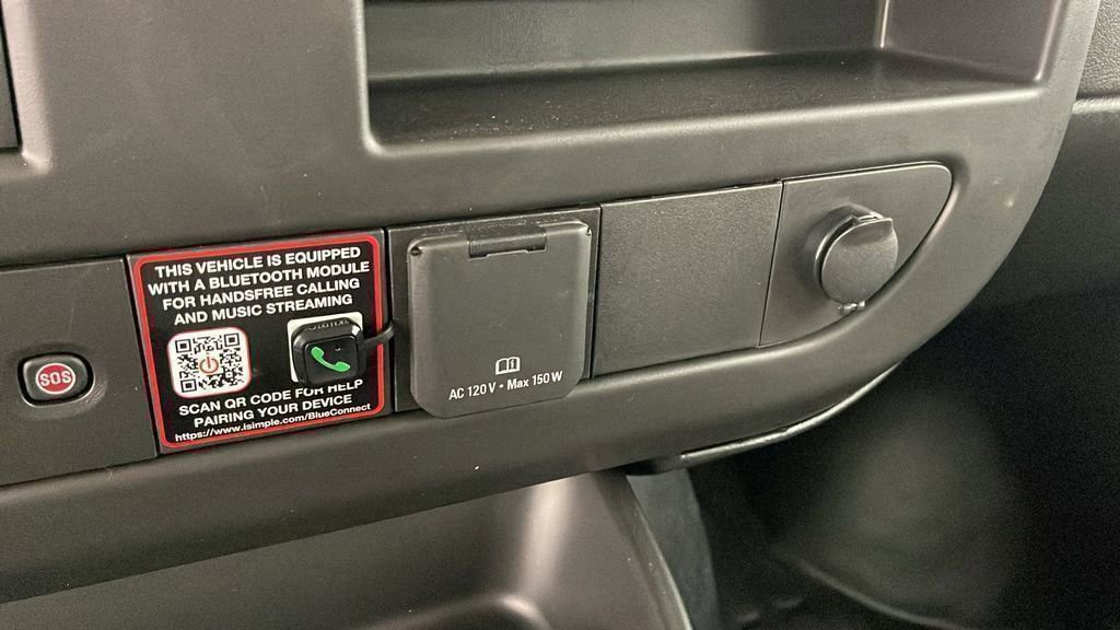 2025 Chevrolet Express Cargo 2500 photo 15