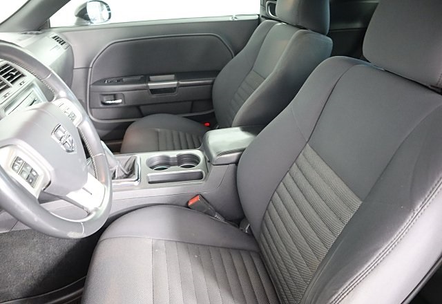 2014 Dodge Challenger R/T photo 17