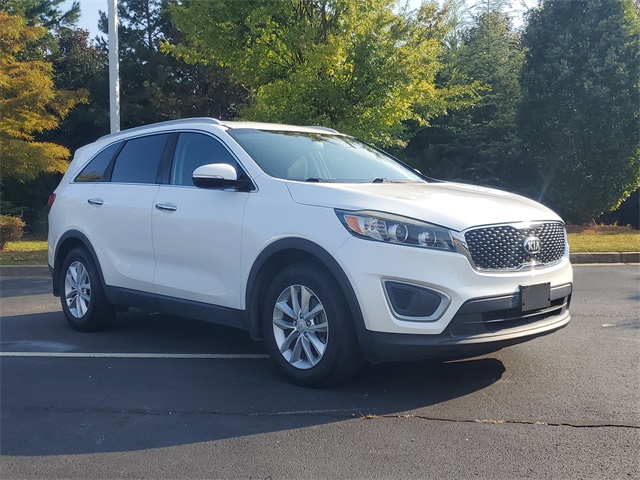 2017 Kia Sorento LX photo 3