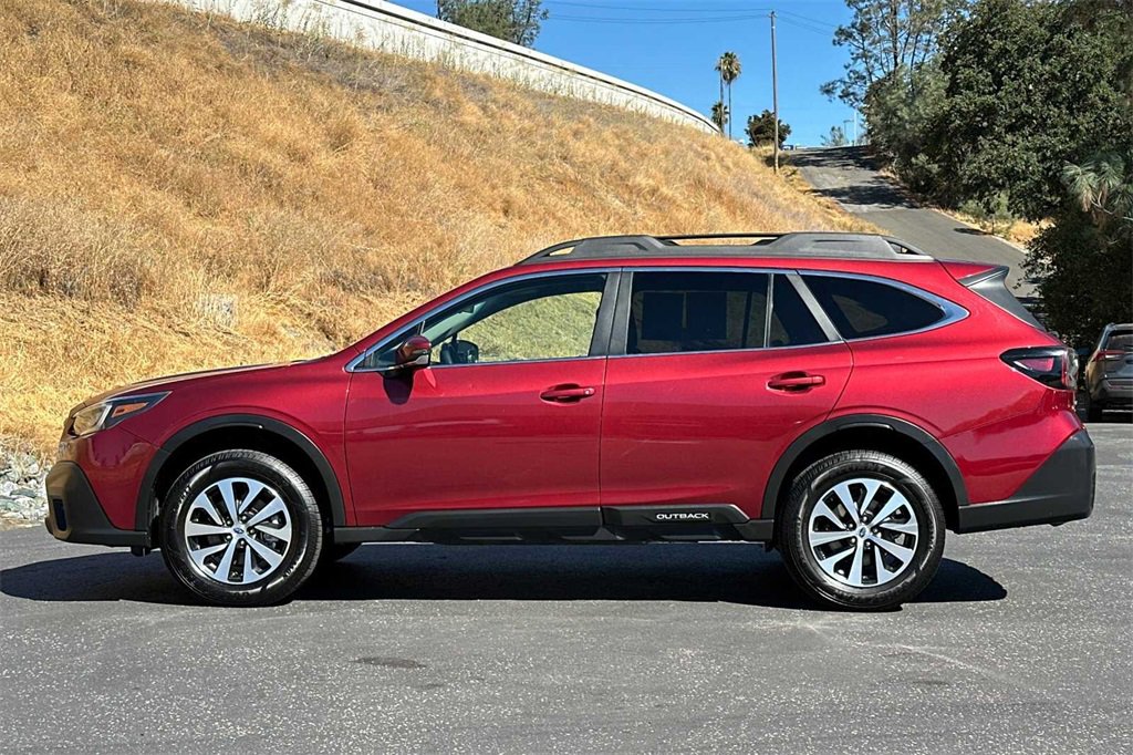 2022 Subaru Outback Premium photo 7