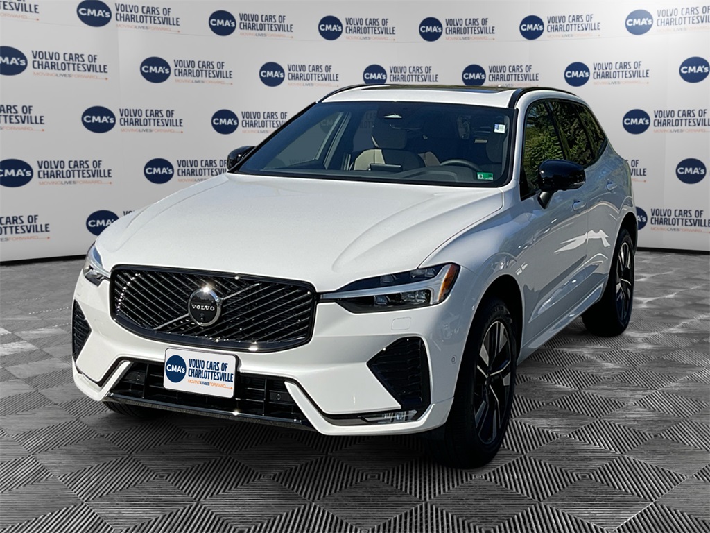 2026 Volvo XC60 Plus's photo