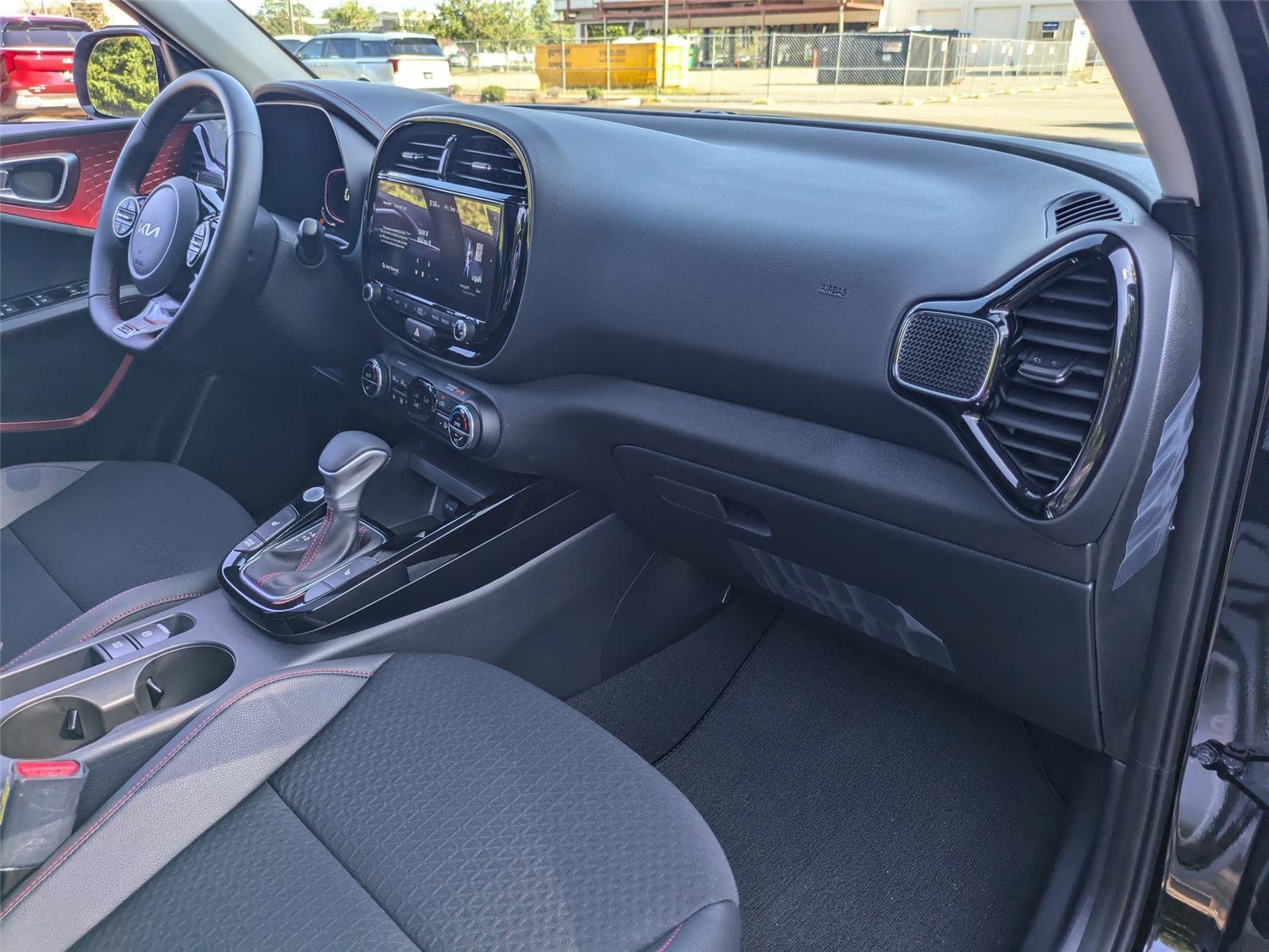 2025 Kia Soul GT-Line photo 42