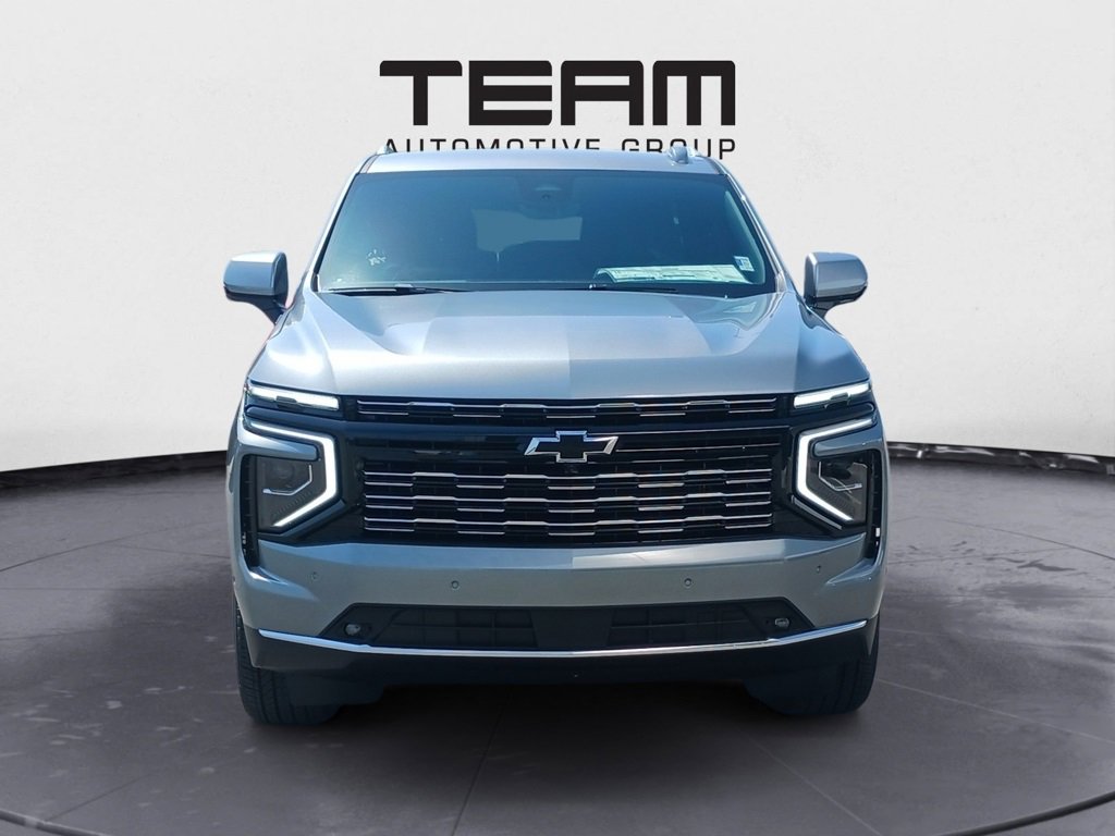 2025 Chevrolet Tahoe High Country photo 2