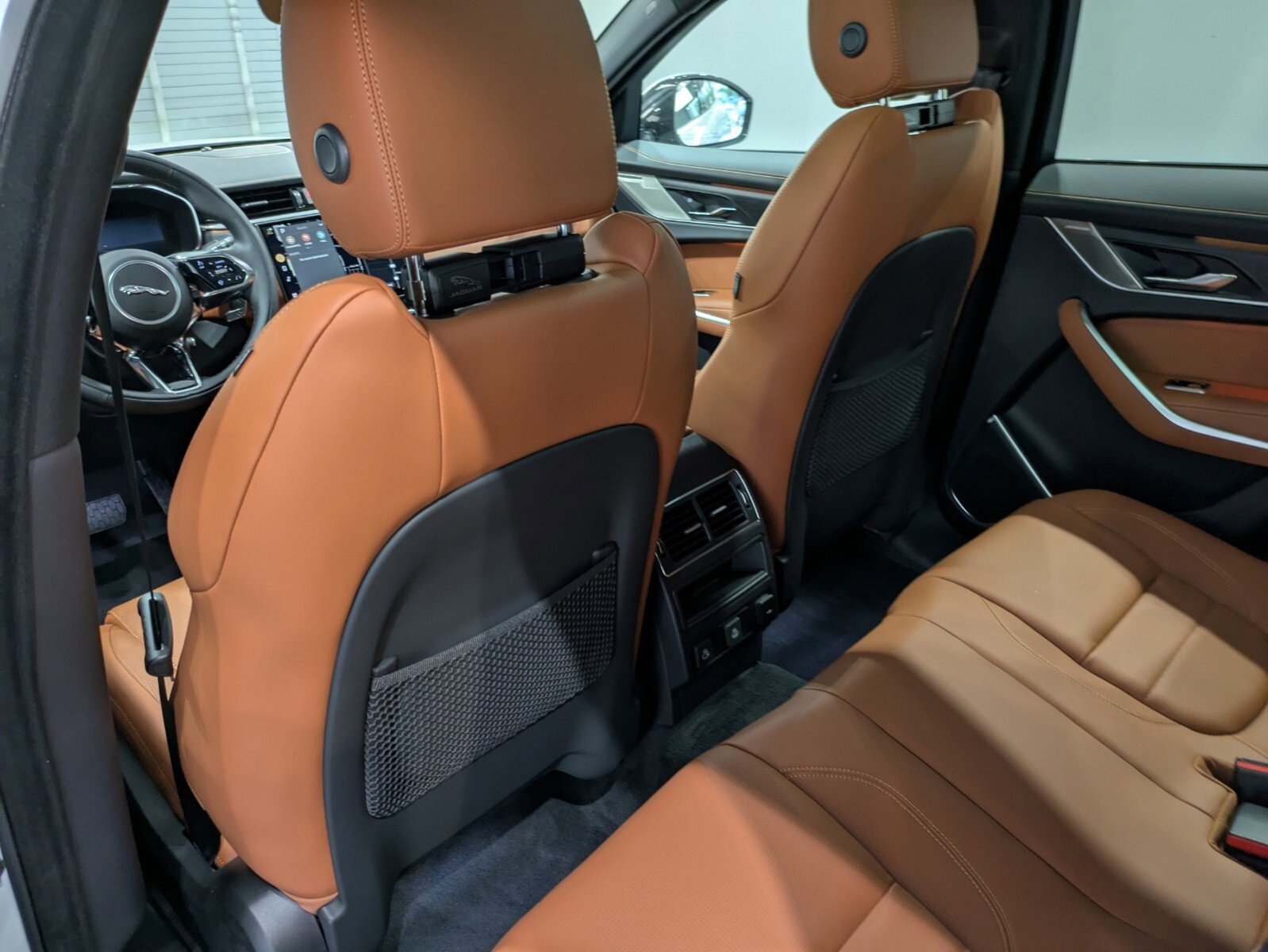 2026 Jaguar F-PACE P250 R-Dynamic S photo 12