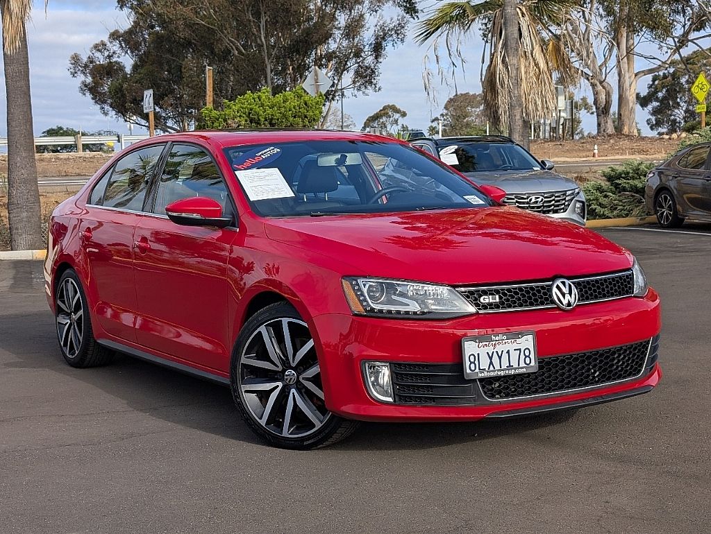 2013 Volkswagen Jetta GLI Autobahn photo 2
