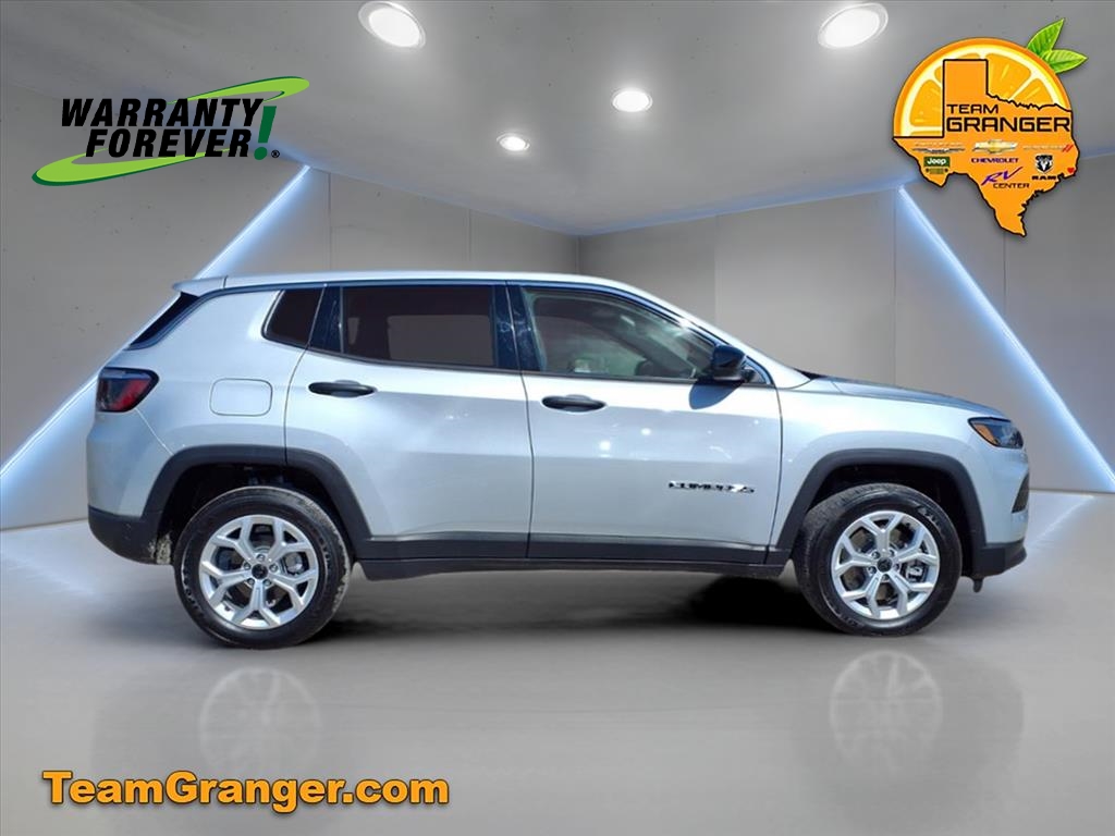 2025 Jeep Compass Sport photo 5