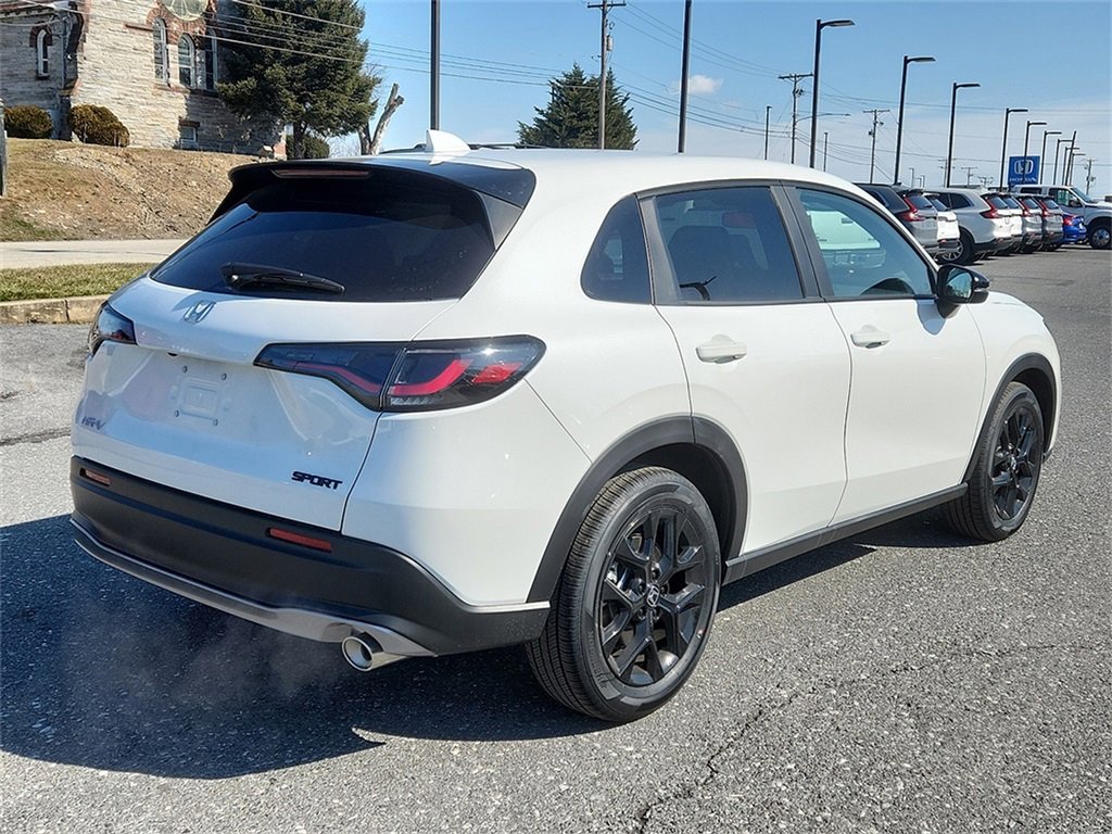 2025 Honda HR-V Sport photo 4