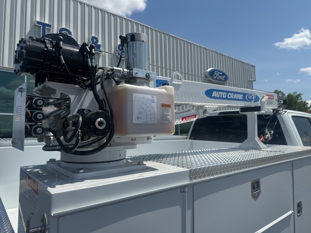 2025 Ford F-350 XL photo 3