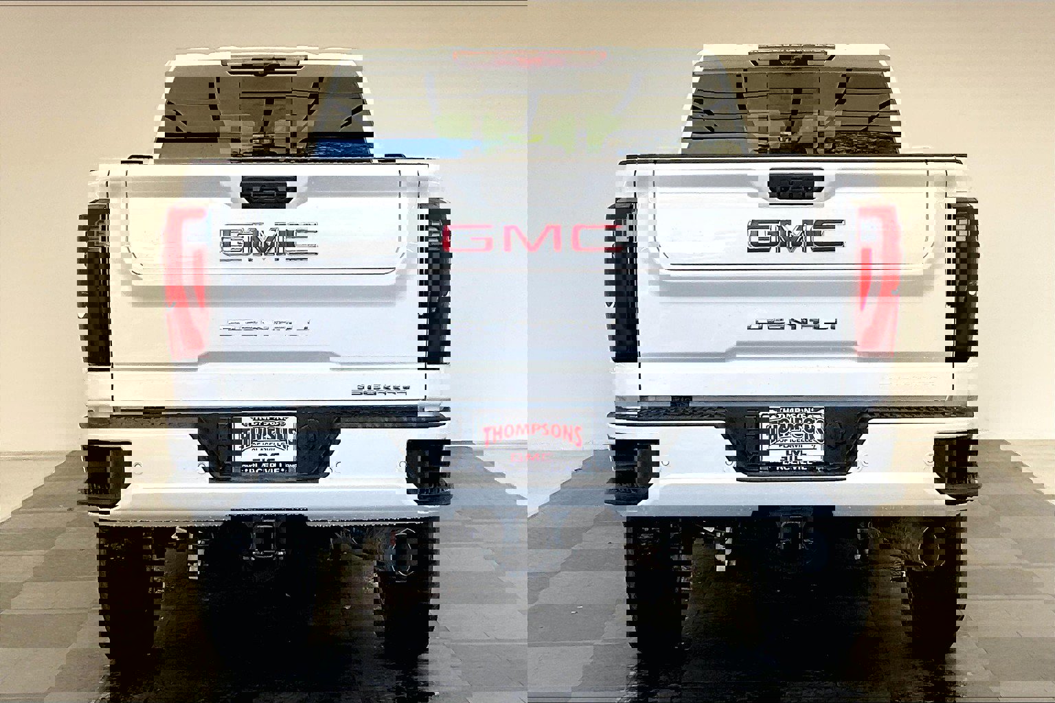 2025 Gmc Sierra 3500 HD Denali photo 3