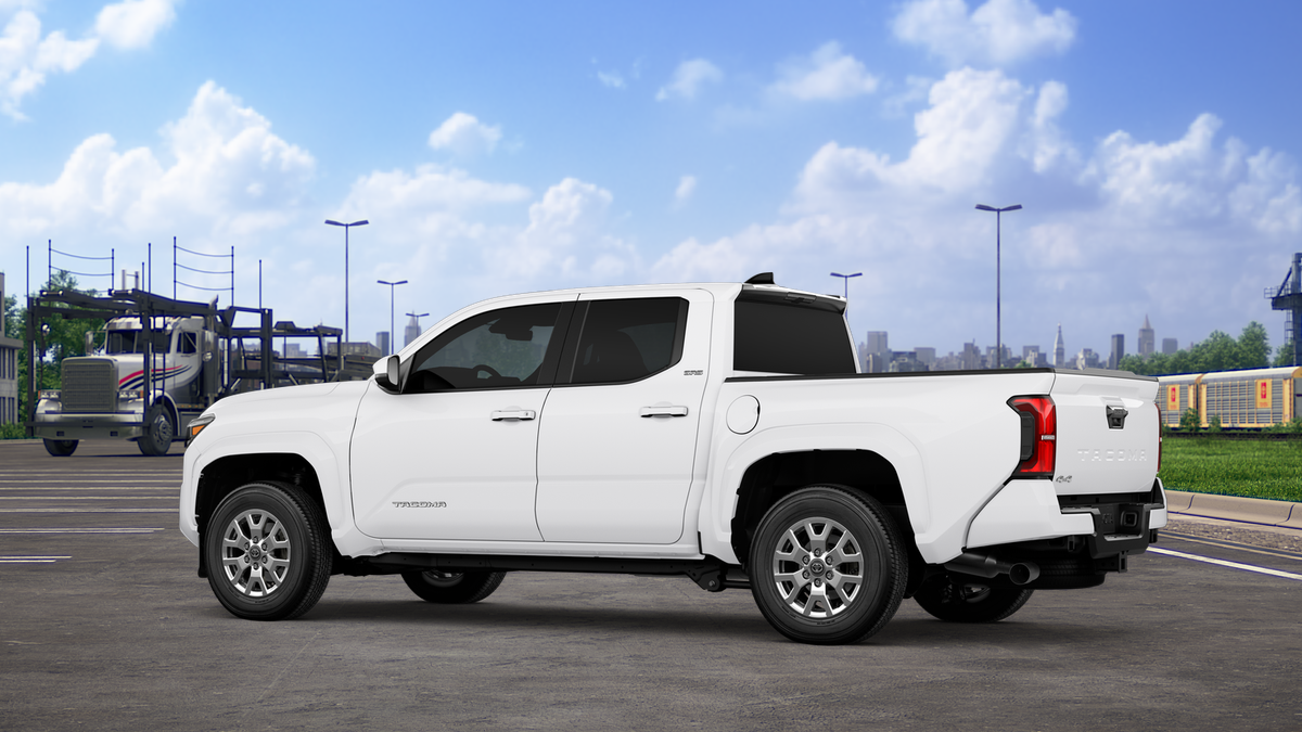 2025 Toyota Tacoma SR5 4x4 Double Cab photo 5