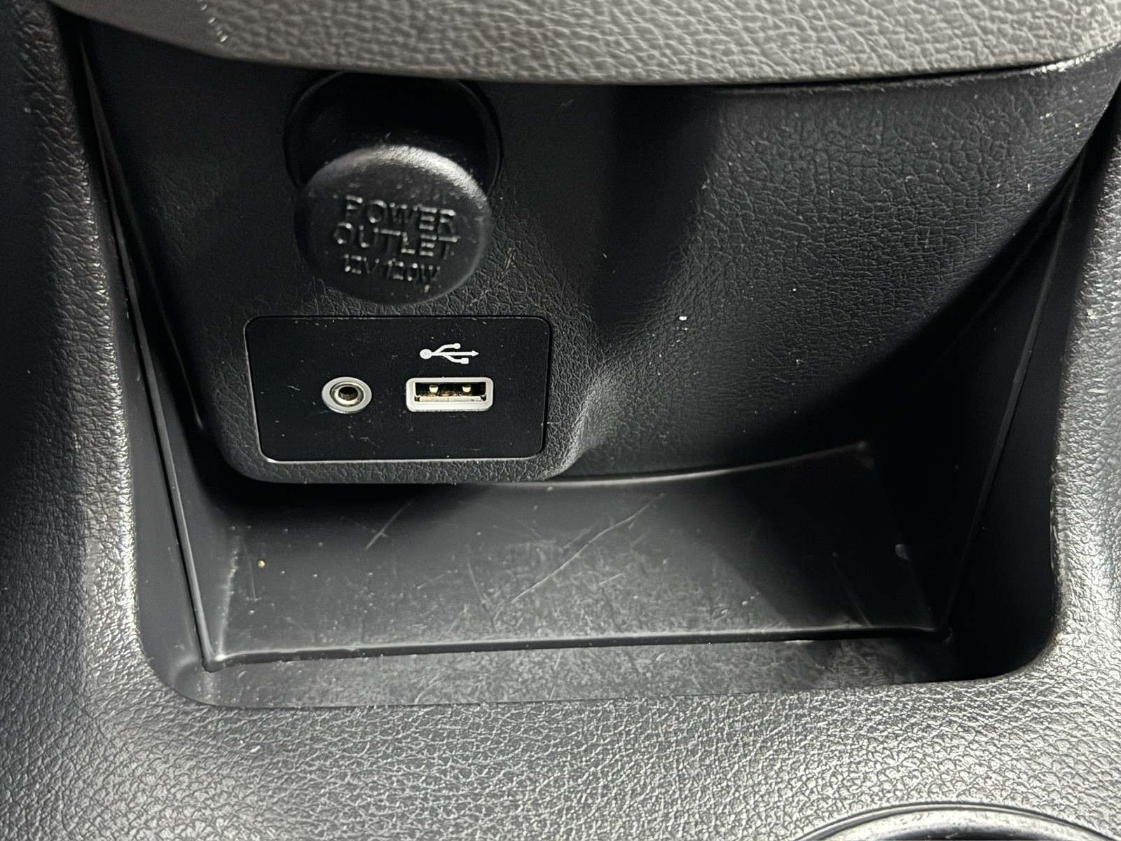 2020 Nissan NV200 SV photo 32