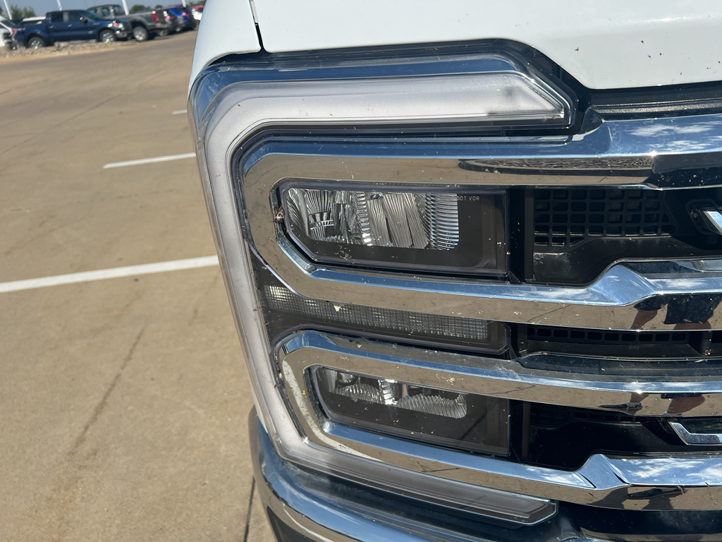 2023 Ford F-250 Lariat photo 10