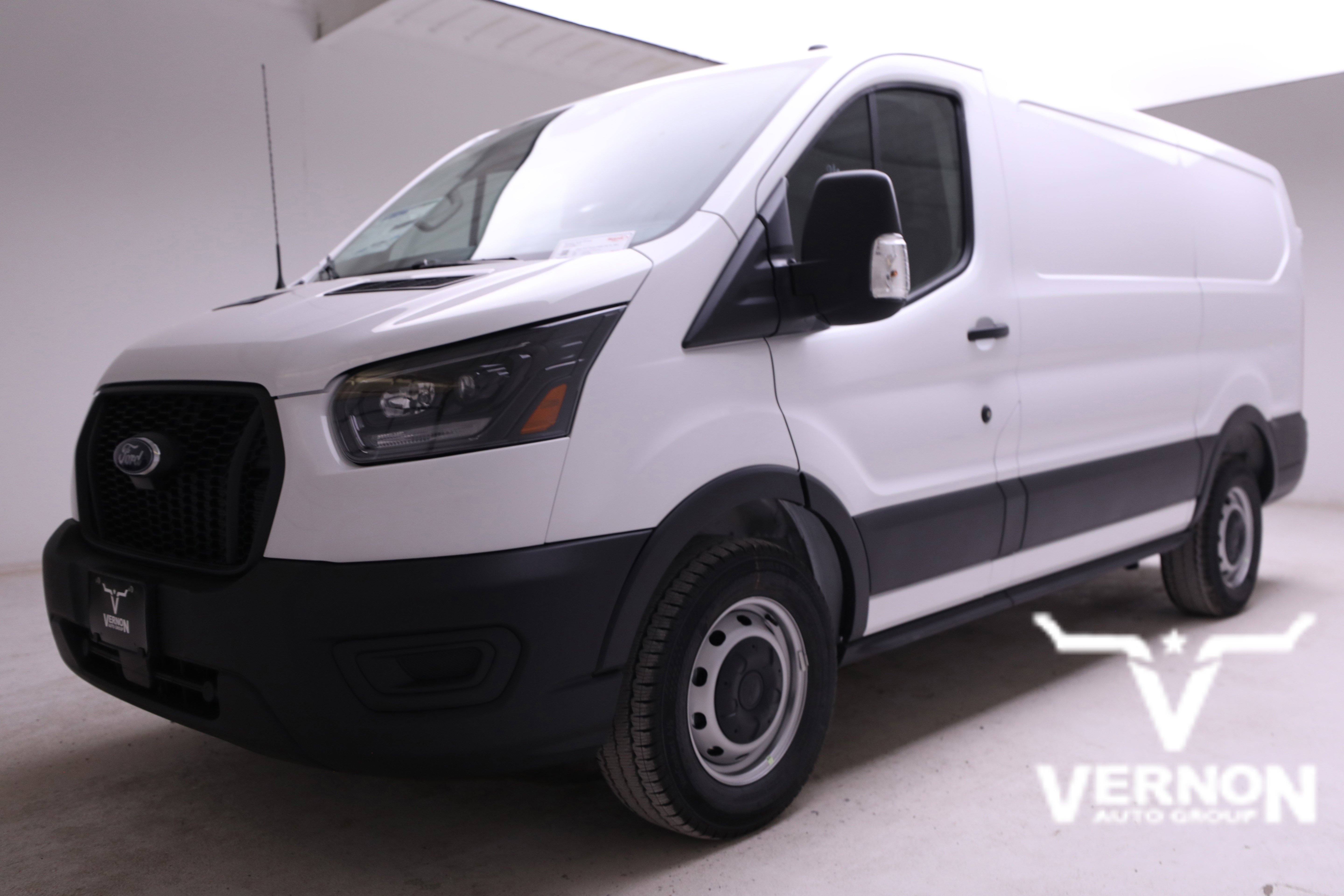 2025 Ford Transit Van Base's photo