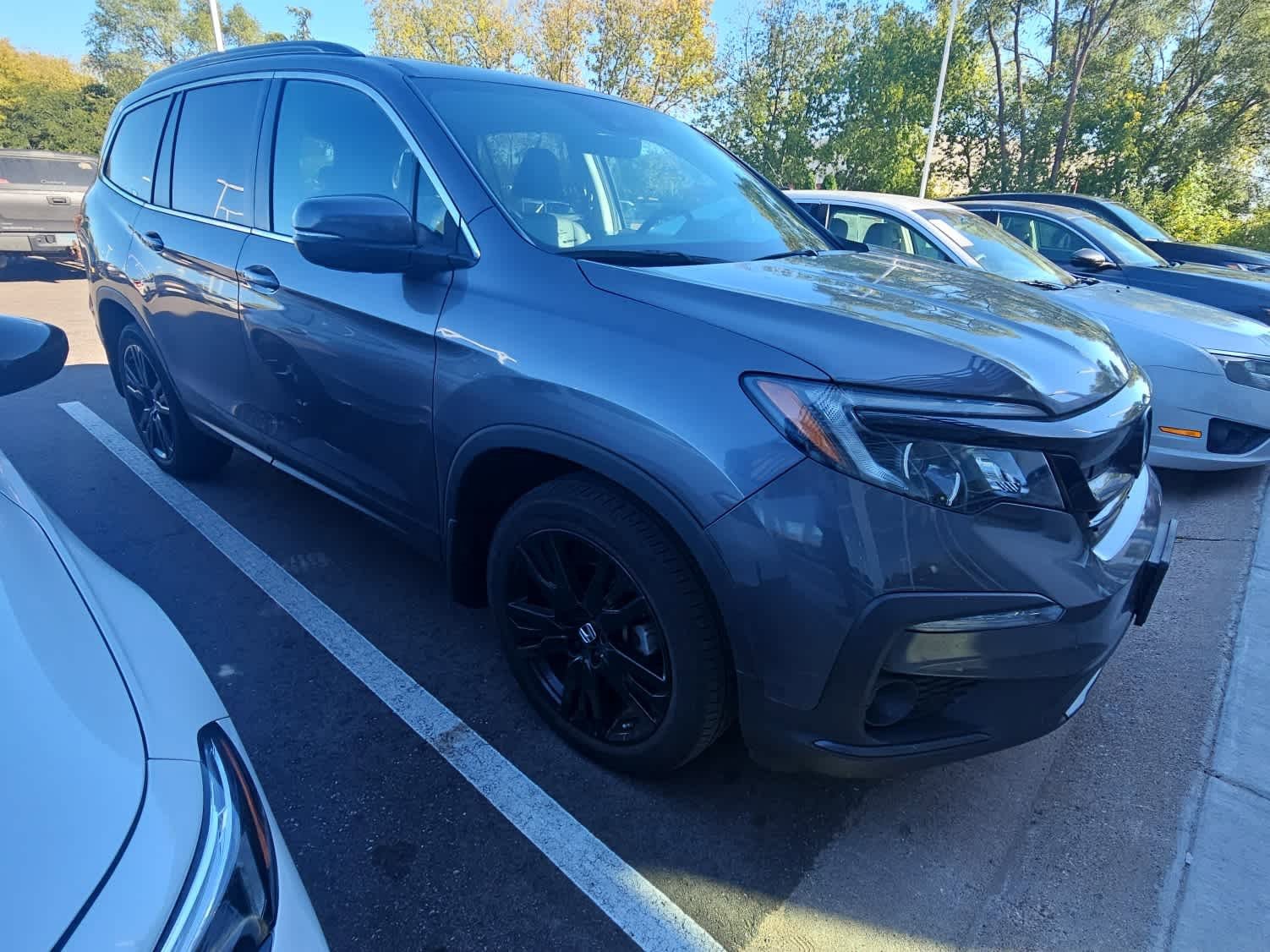 2022 Honda Pilot SE photo 2