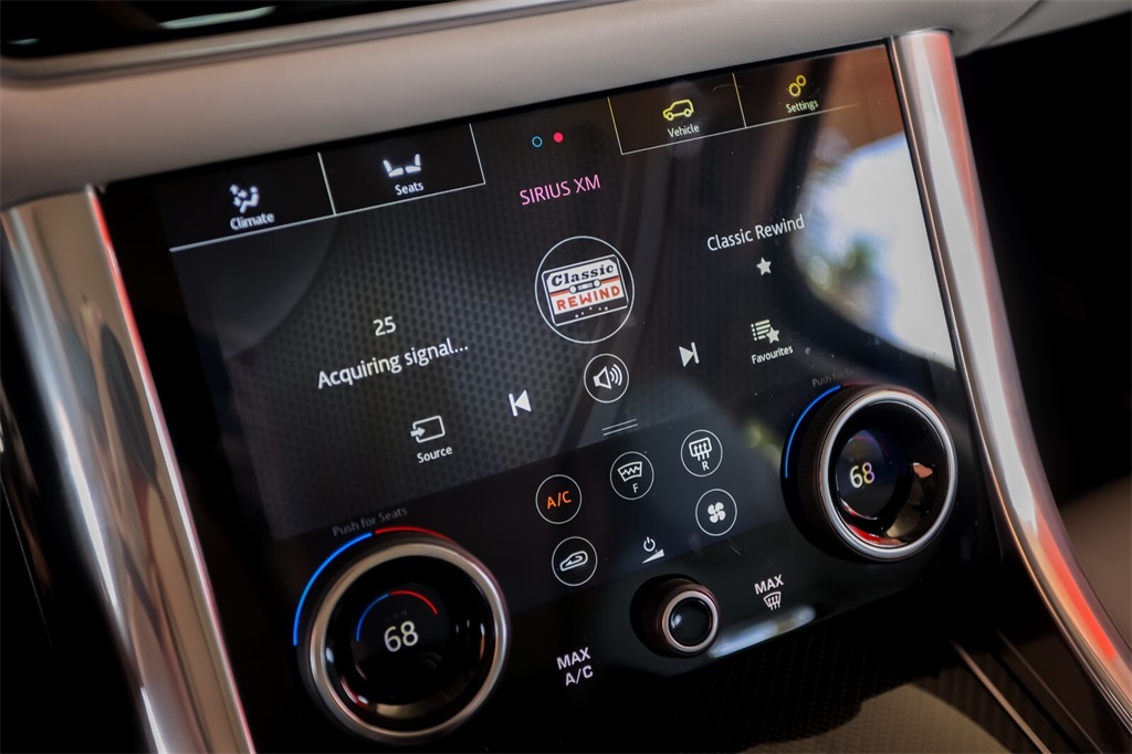 2022 Land Rover Range Rover Sport SVR photo 26