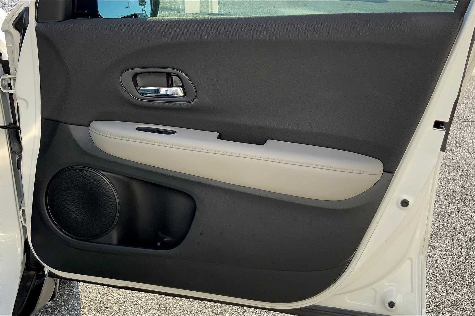 2022 Honda HR-V LX photo 21
