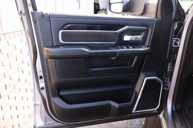 2020 Ram 2500 Laramie photo 10