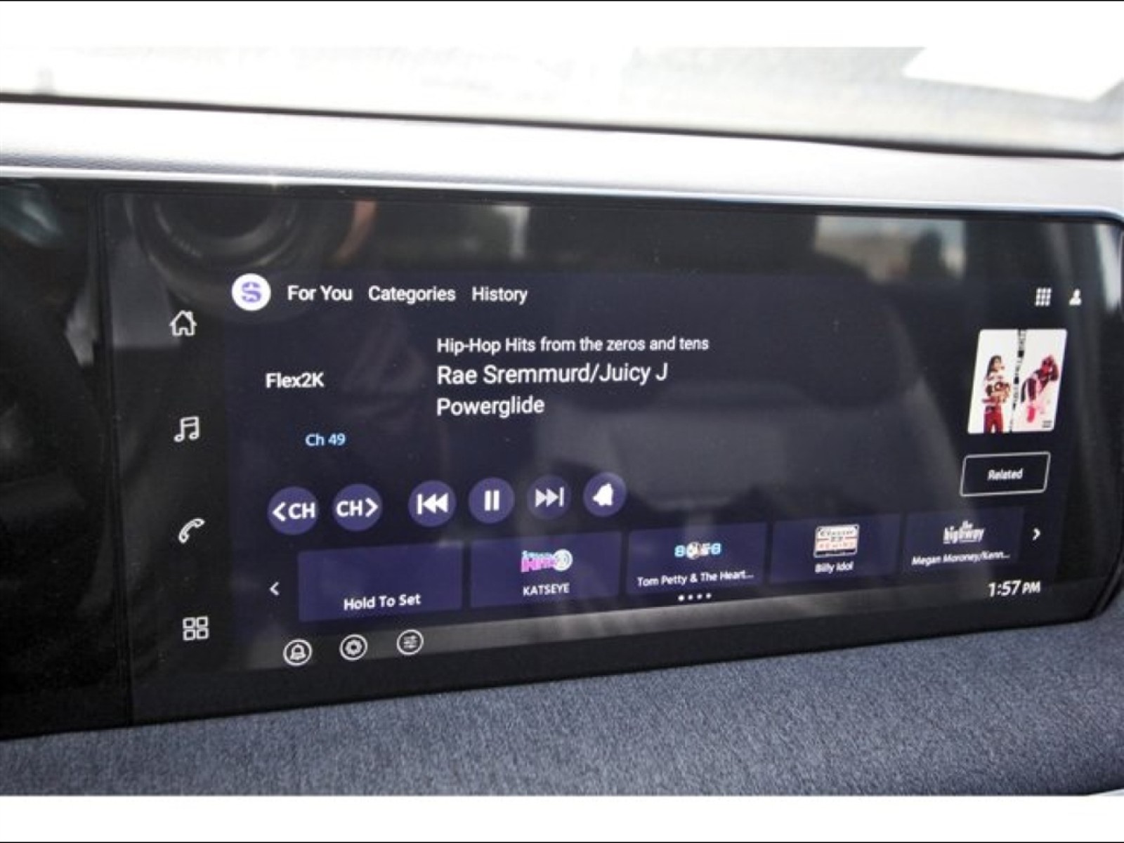 2026 Nissan Kicks SV White at Robbins Nissan