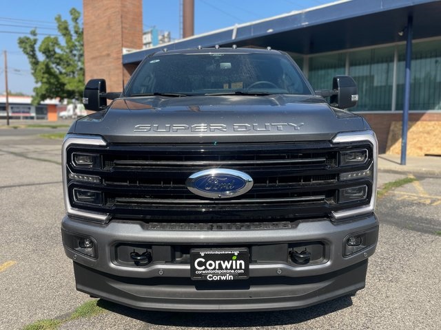 2025 Ford F-350 photo 5