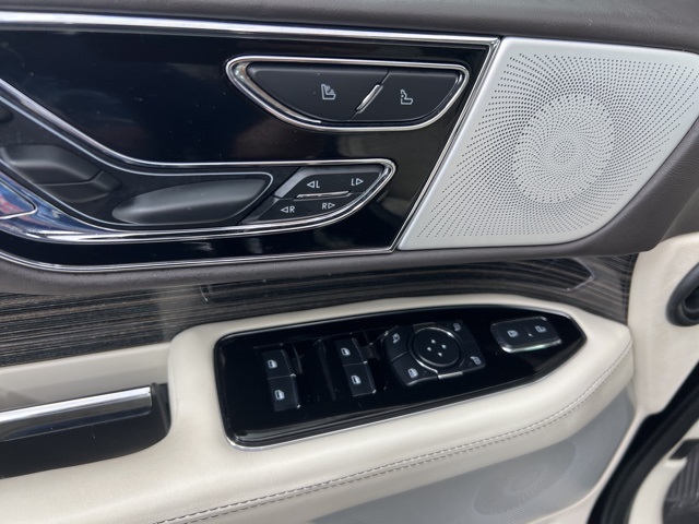 2024 Lincoln Navigator Black Label photo 13