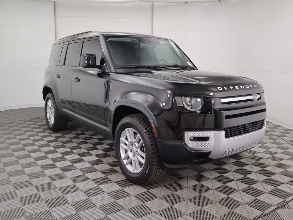 2024 Land Rover Defender 110 S photo 3